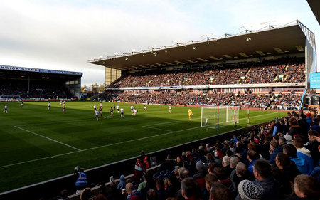 拉菲尼亚和 拉菲尼亚和